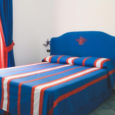 Parco Augusto Bed & Breakfast Capri Bagian luar foto