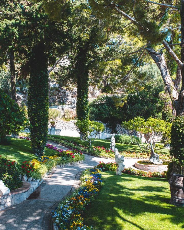 Parco Augusto Bed & Breakfast Capri Bagian luar foto