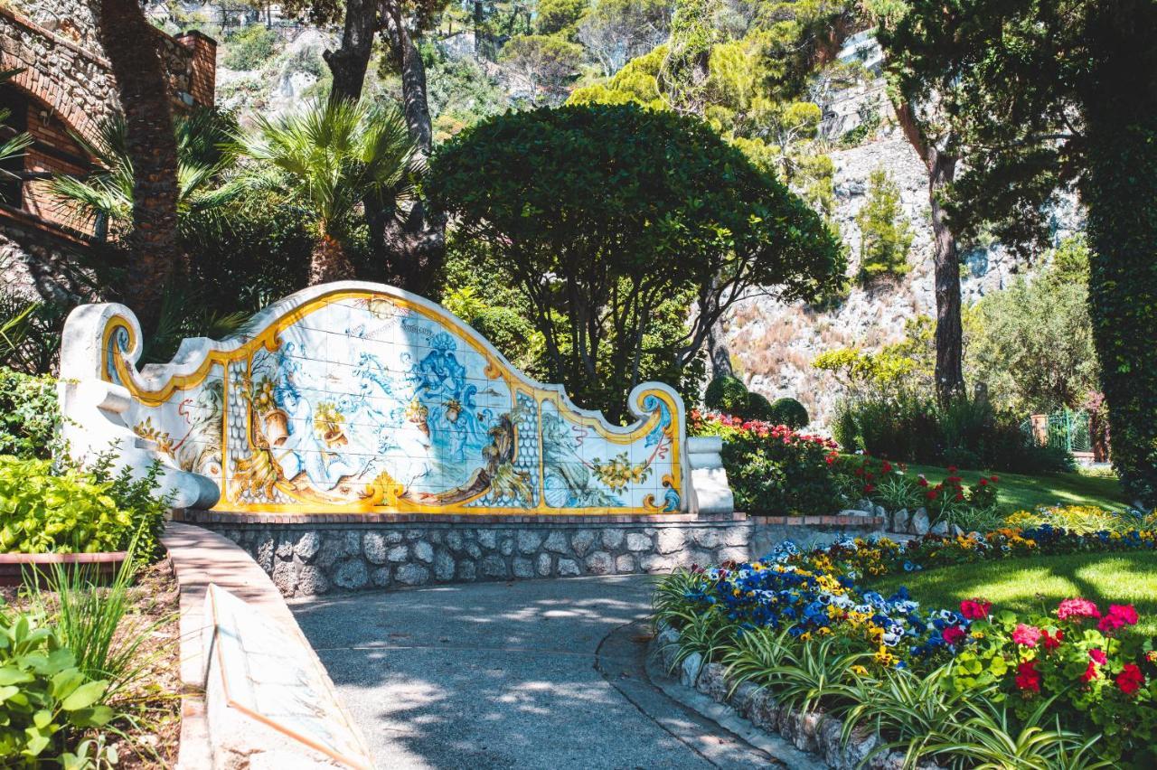 Parco Augusto Bed & Breakfast Capri Bagian luar foto