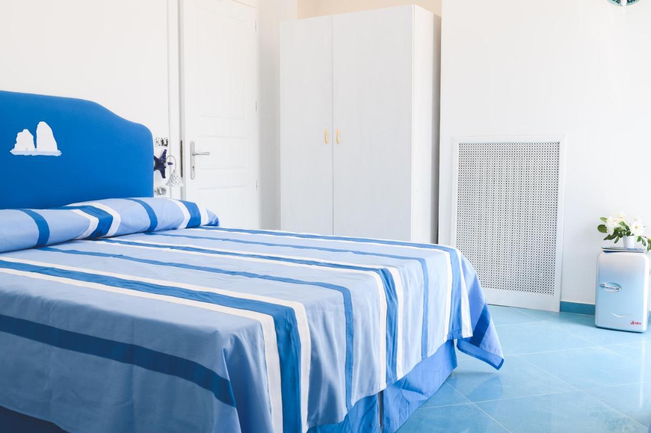 Parco Augusto Bed & Breakfast Capri Bagian luar foto