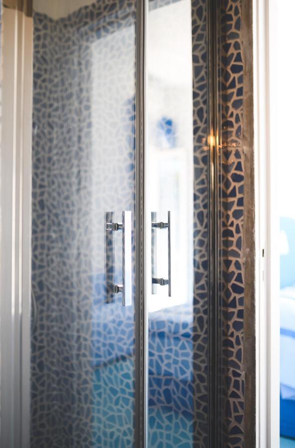 Parco Augusto Bed & Breakfast Capri Bagian luar foto