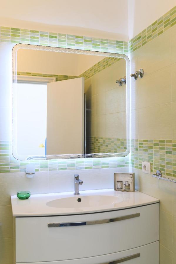 Parco Augusto Bed & Breakfast Capri Bagian luar foto